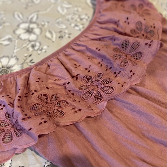 Paper + Tee Off Shoulder Dusty Rose Top - Picture 6 of 10